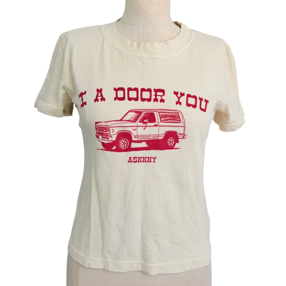 ASKKNY I A Door You Graphic T-Shirt Cream Red SUV Pun Tee Made in USA Size‎ 0